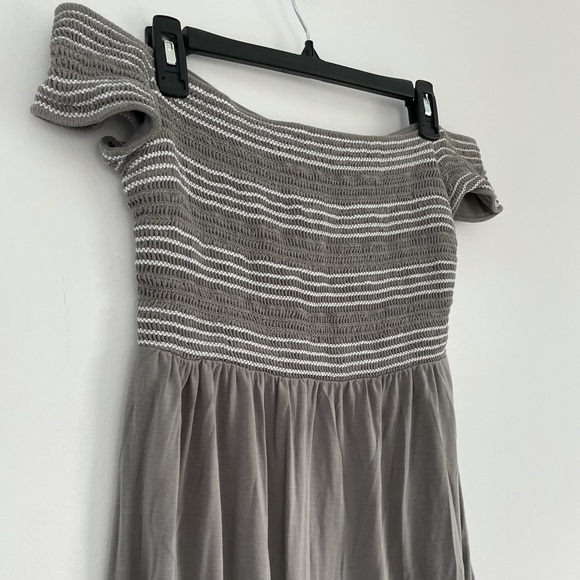 Bailey /44 Off the Shoulder Cinch Woman’s Top - Picture 2 of 5